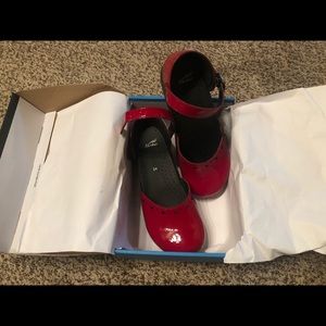 dansko girls maryjane size 34